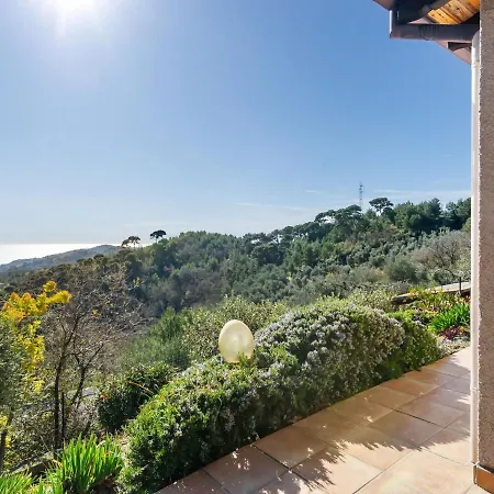 Pleasant Holiday In Merea With Sea View Diano Castello